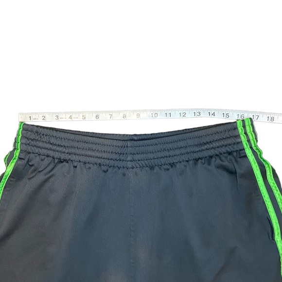 Adidas Black and Green Athletic Shorts Size XL Men's - Picture 9 of 9